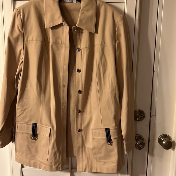 St John jacket button front size 12 - Picture 2 of 5
